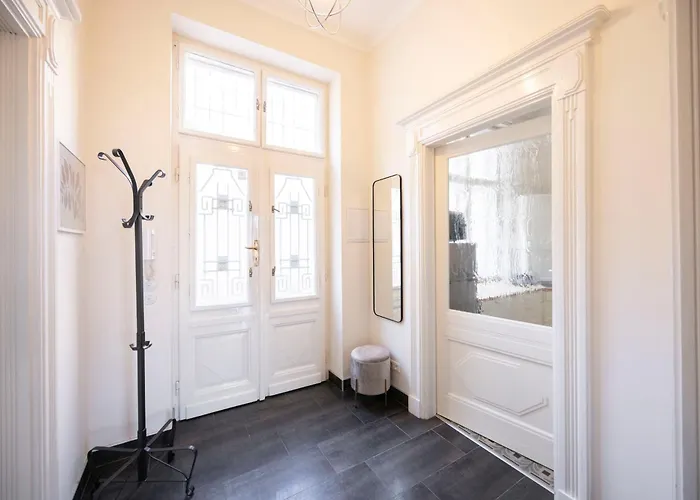 Apartman Exclusive & Cozy W' Balcony