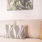 Exclusive & Cozy W' Balcony Appartement