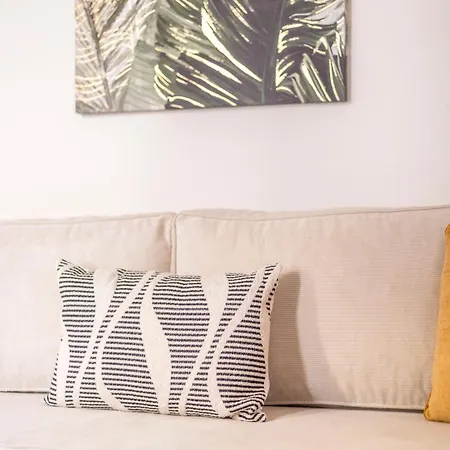 Exclusive & Cozy W' Balcony Appartement